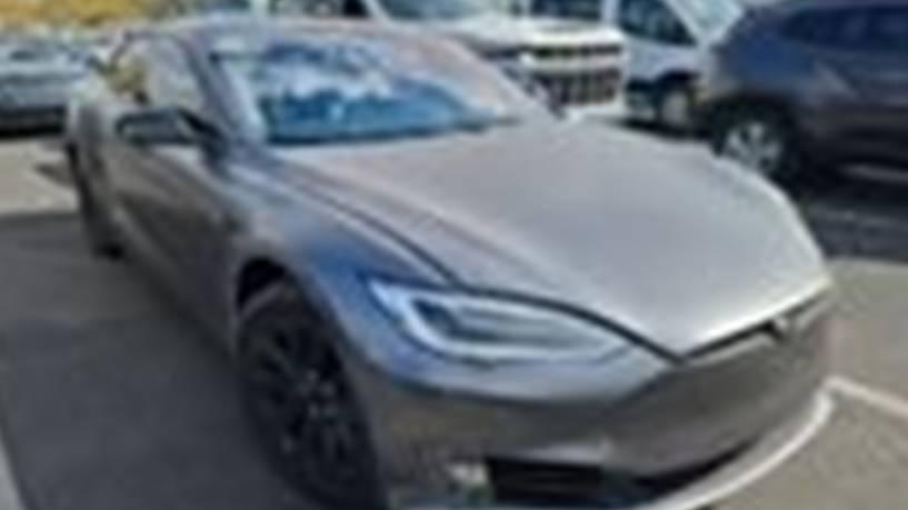 TESLA MODEL S 2019 5YJSA1E22KF305140 image